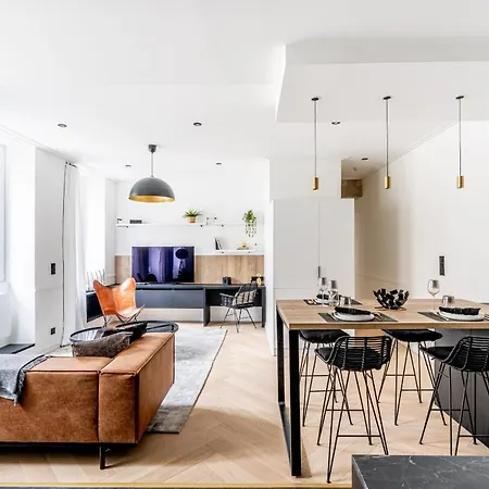 Apartman Le Passage Royal - 200 M De La Place Royale ! *